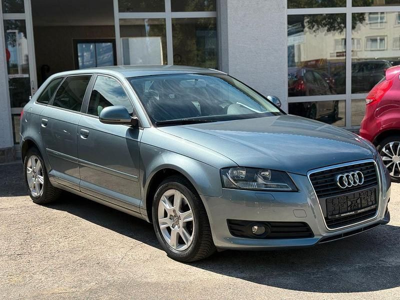Grau Gebraucht 2009 Audi A3 Sportback Attraction Kleinwagen | 5.999 € (Fairer Preis) - Bild 1/4