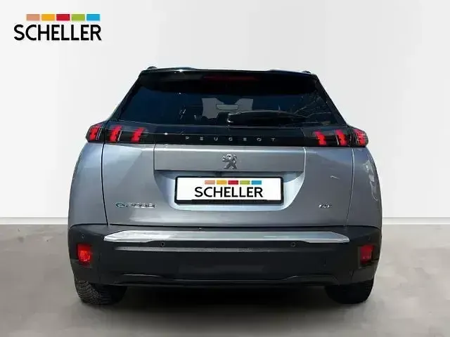 Gebraucht Peugeot e-2008 GT 100 kW (136 PS) 2022 Grau SUV