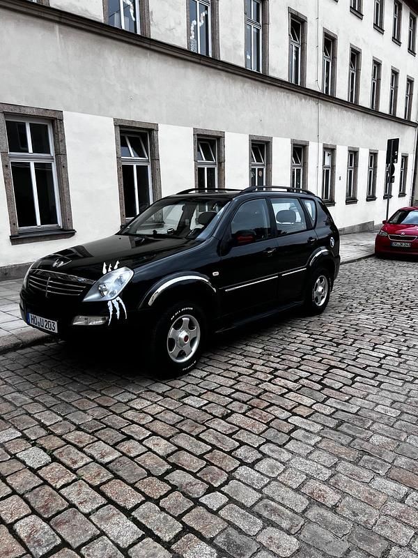 Schwarz Gebraucht 2005 Ssangyong / KGM Rexton SUV | 3.400 € - Bild 1/4