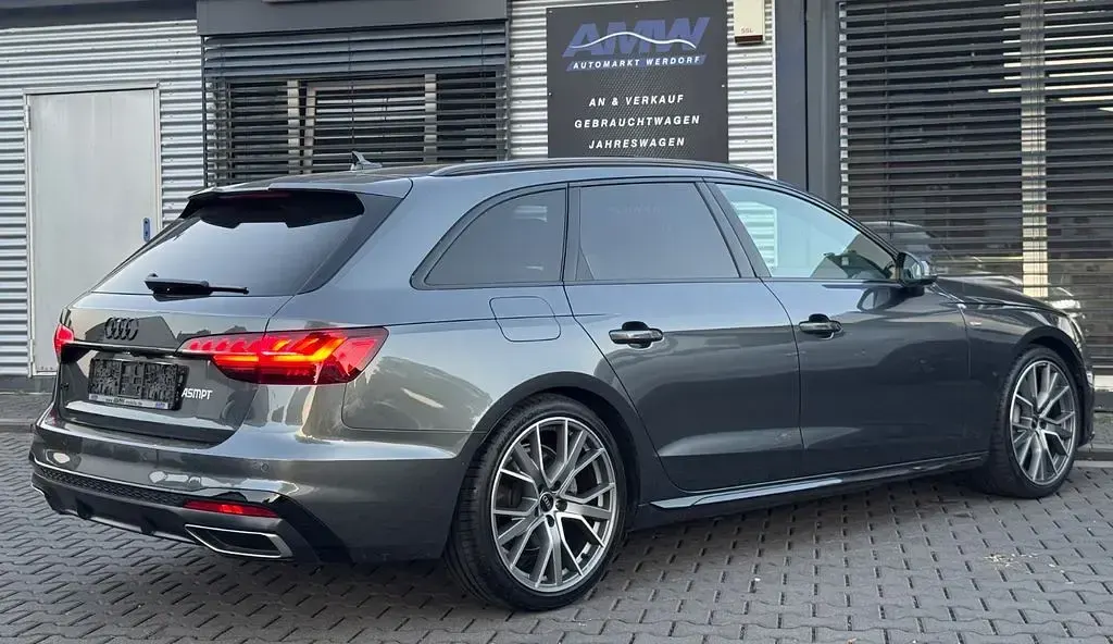 Gebraucht Audi A4 Edition .1 204 PS (150 kW) 2023 Grau Kombi