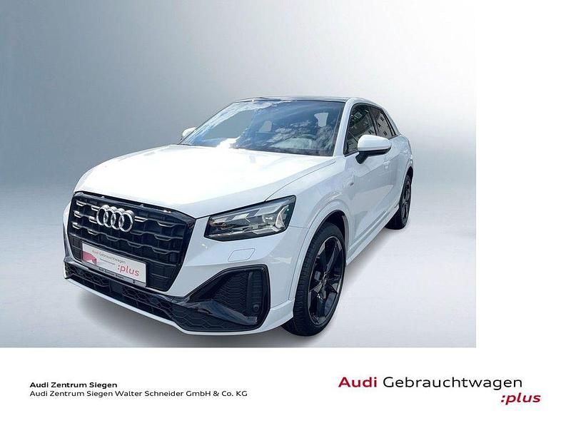 Gletscherweiß metallic Gebraucht 2024 Audi Q2 S-Line SUV | 38.710 € (Teuer) - Bild 1/4