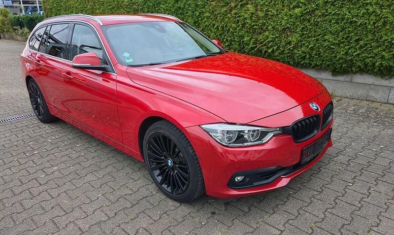 Rot Gebraucht 2018 BMW 330 Luxury Line Kombi | 20.999 € (Fairer Preis) - Bild 1/4