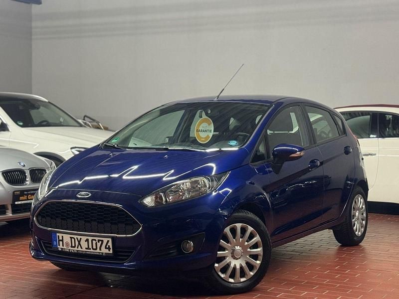 Gebraucht Ford Fiesta 101 PS (74 kW) 2017 Blau Limousine