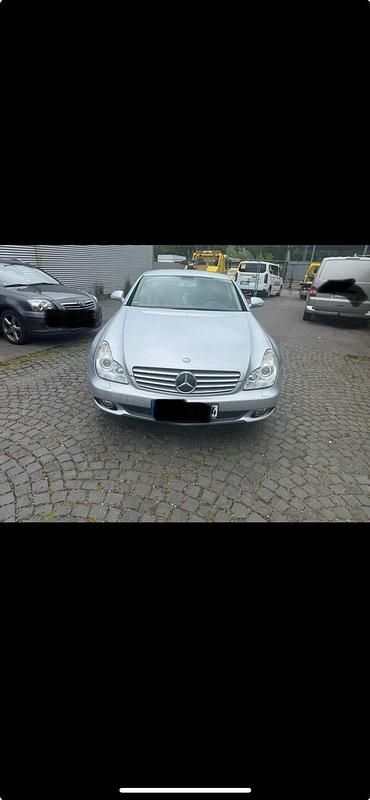Silber Gebraucht 2007 Mercedes CLS350 Limousine | 4.750 € (Superpreis) - Bild 1/4