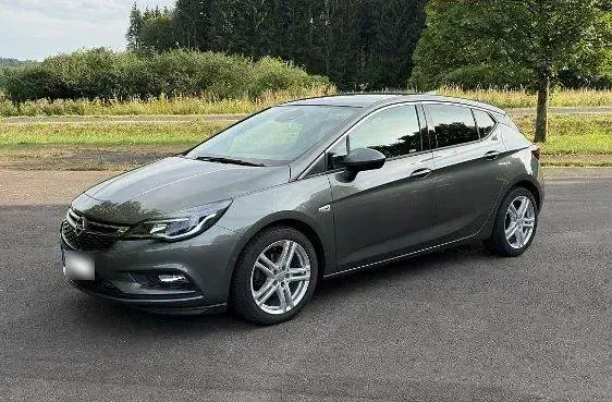 Gebraucht Opel Astra Innovation 150 PS (110 kW) 2017 Grau Limousine