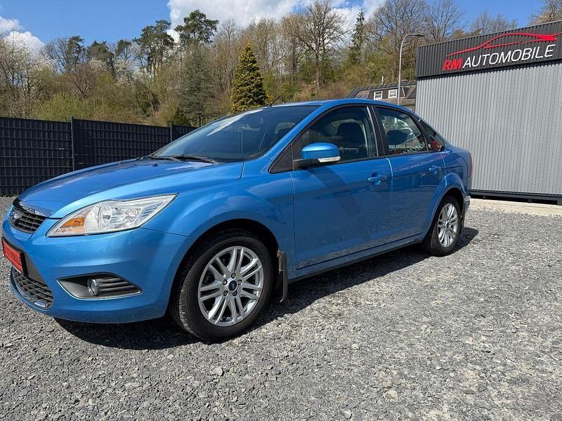 Second-hand Ford Focus 101 CP (74 kW) 2008 Albastru Berlinǎ