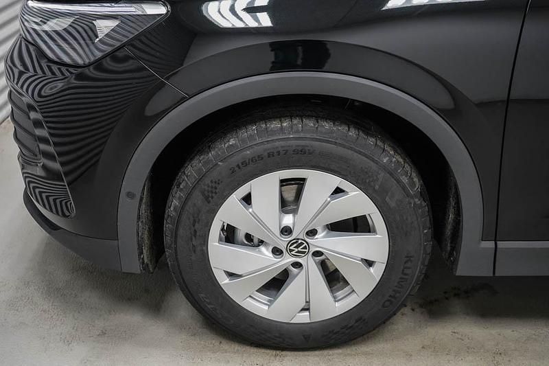 Neu VW Tiguan Basis 2026 Grenadillschwarz metallic (0e) SUV