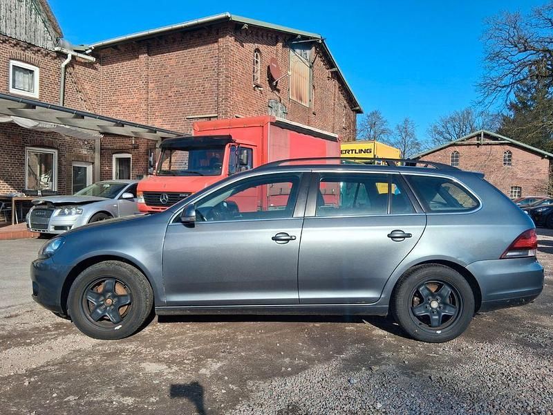 Gebraucht VW Golf VI Comfortline 122 PS (89 kW) 2010 Grau Kleinwagen