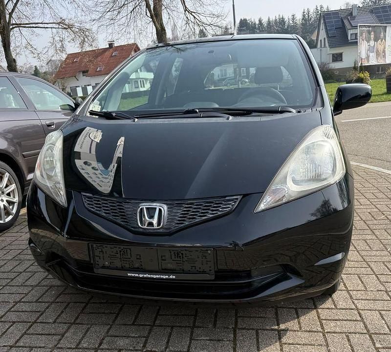Gebraucht Honda Jazz Trend 90 PS (66 kW) 2010 Schwarz Kleinwagen