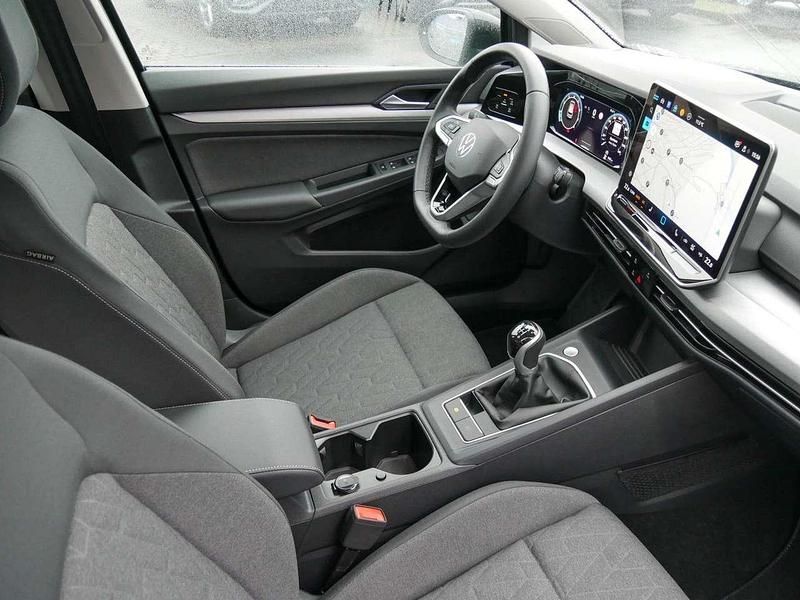 Gebraucht VW Golf VIII 116 PS (85 kW) 2024 Schwarz Limousine