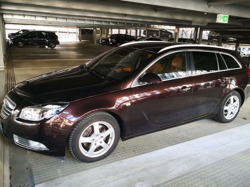 Gebraucht Opel Insignia 160 PS (117 kW) 2012 Braun Kombi