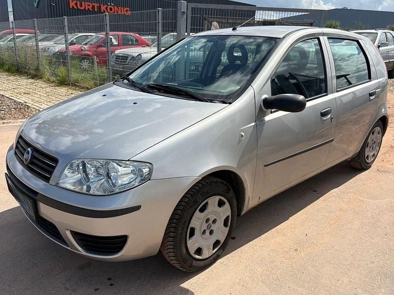 Grau Gebraucht 2003 Fiat Punto Kleinwagen | 599 € (Superpreis) - Bild 1/4