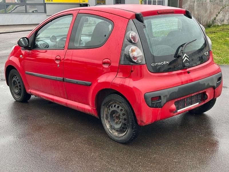 Second-hand Citroën C1 68 CP (50 kW) 2008 Roșu Hatchback