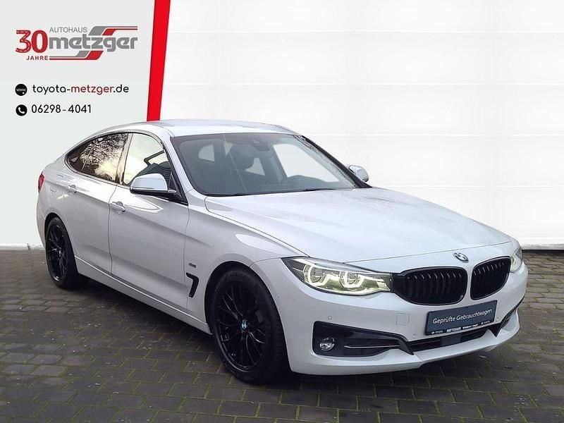 Weiss Gebraucht 2018 BMW 320 Gran Turismo Sport Line Limousine | 18.520 € (Fairer Preis) - Bild 1/4