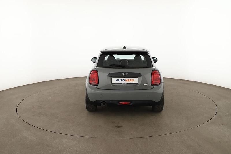 Gebraucht Mini ONE 102 PS (75 kW) 2019 Grau Kleinwagen