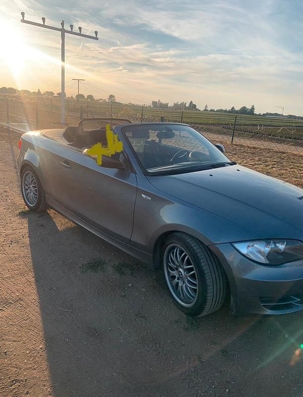 Grau Gebraucht 2010 BMW 118 Kleinwagen | 4.850 € (Fairer Preis) - Bild 1/4