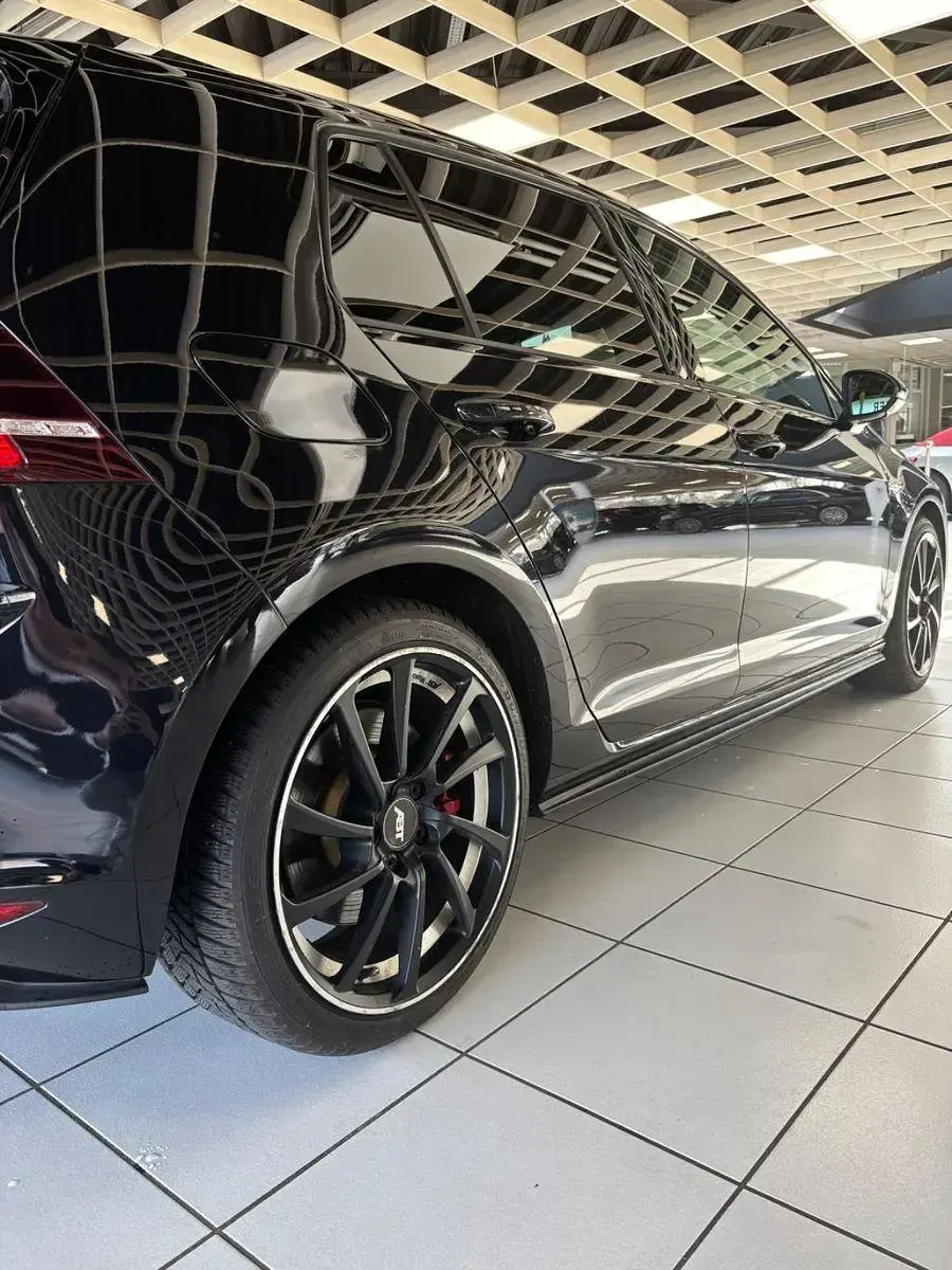 Gebraucht VW Golf VII GTI 230 PS (169 kW) 2016 Schwarz Limousine