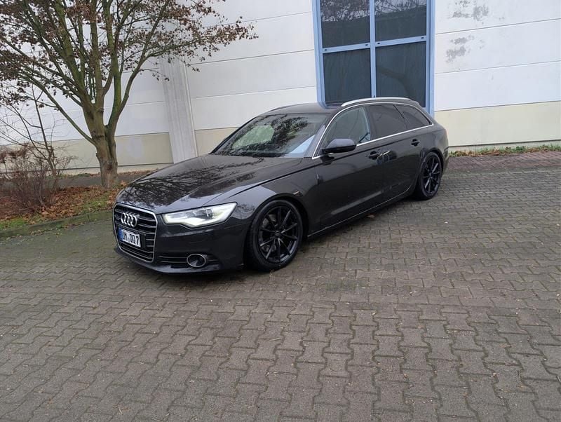 Braun Gebraucht 2013 Audi A6 Kombi | 9.999 € (Etwas zu teuer) - Bild 1/4
