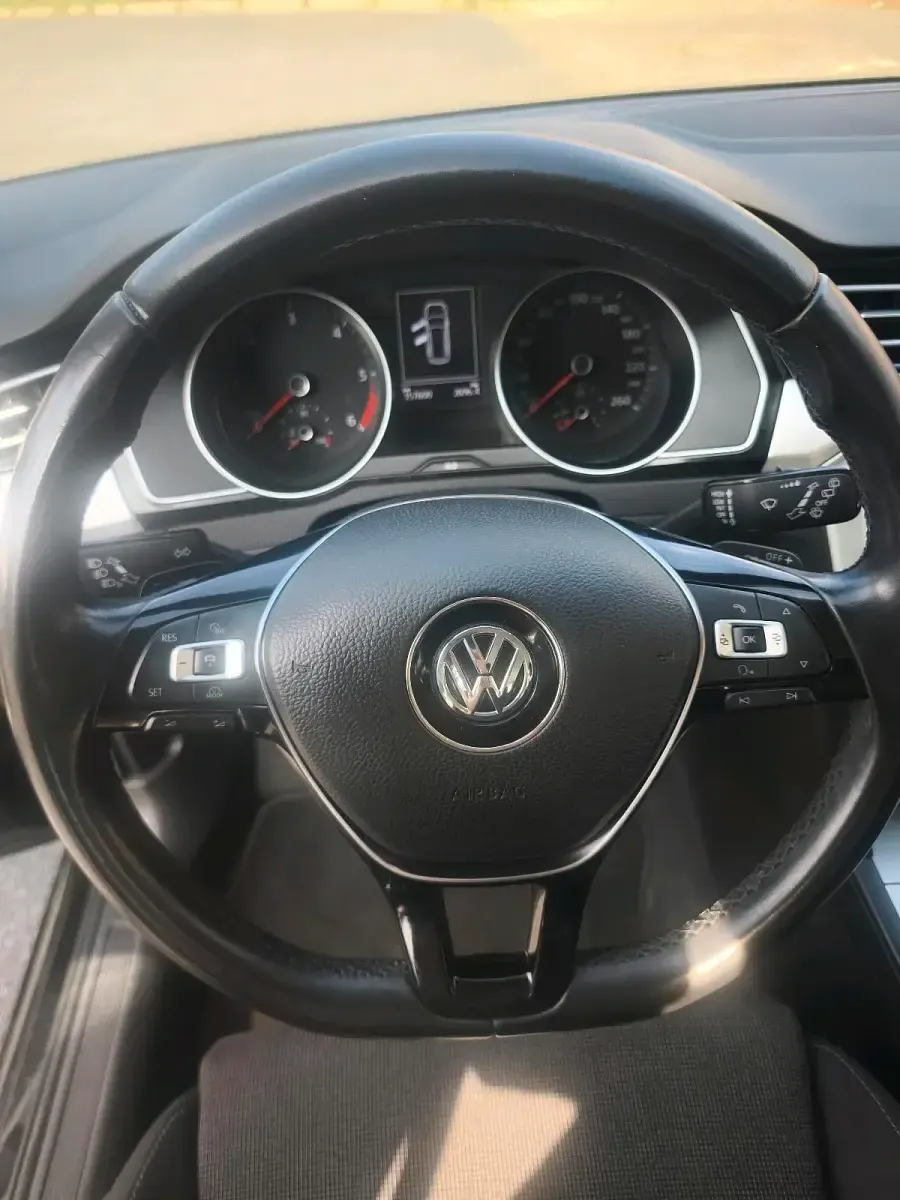 Gebraucht VW Passat 150 PS (110 kW) 2018 Schwarz Kombi