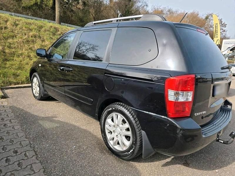 Gebraucht Kia Carnival 185 PS (136 kW) 2008 Schwarz Van / Kleinbus