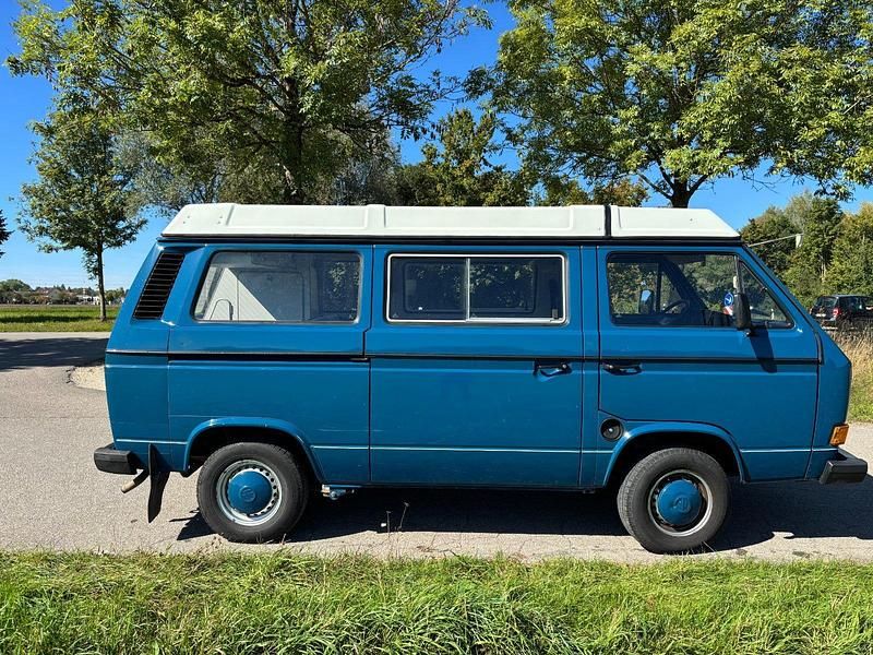 Usado VW Multivan 78 HP (57 kW) 1988 Azul Monovolume