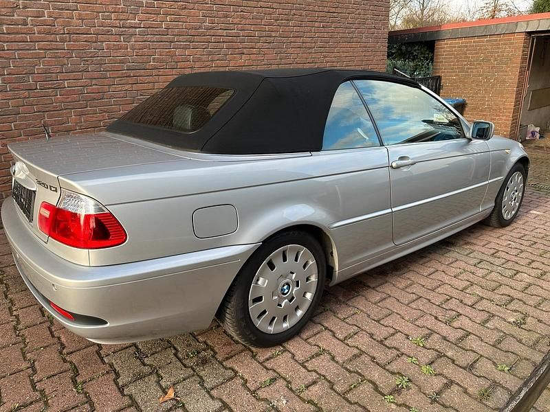 Silber Gebraucht 2005 BMW 320 Cabriolet Sport Line Cabrio | 6.499 € (Fairer Preis) - Bild 1/4