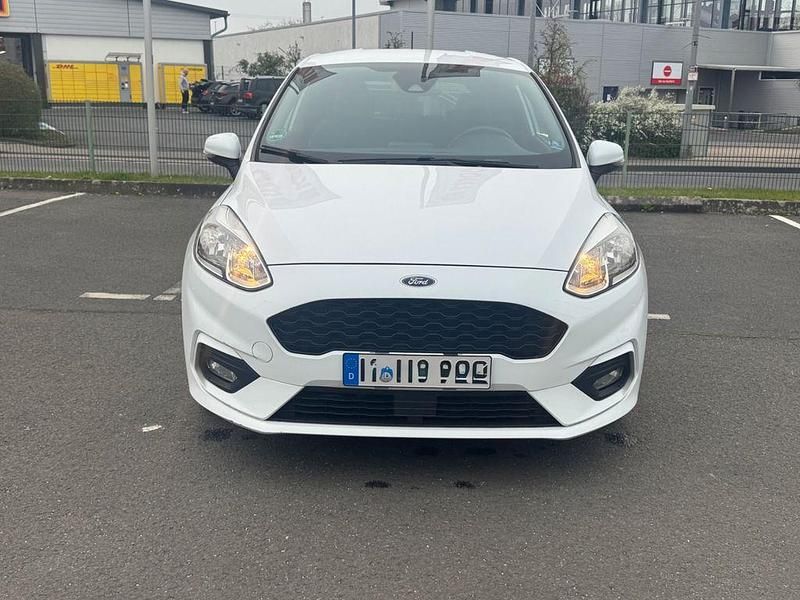 Gebraucht Ford Fiesta ST-Line 101 PS (74 kW) 2018 Weiß Kleinwagen
