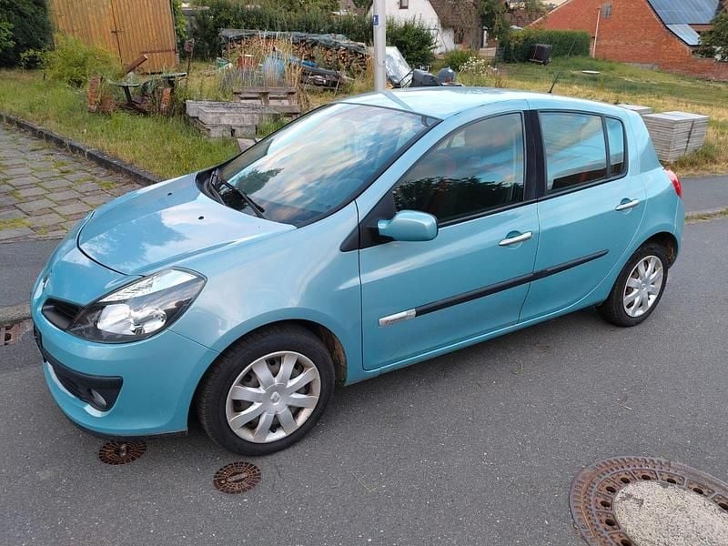 Blau Gebraucht 2008 Renault Clio II Rip Curl Limousine | 2.350 € (Fairer Preis) - Bild 1/4
