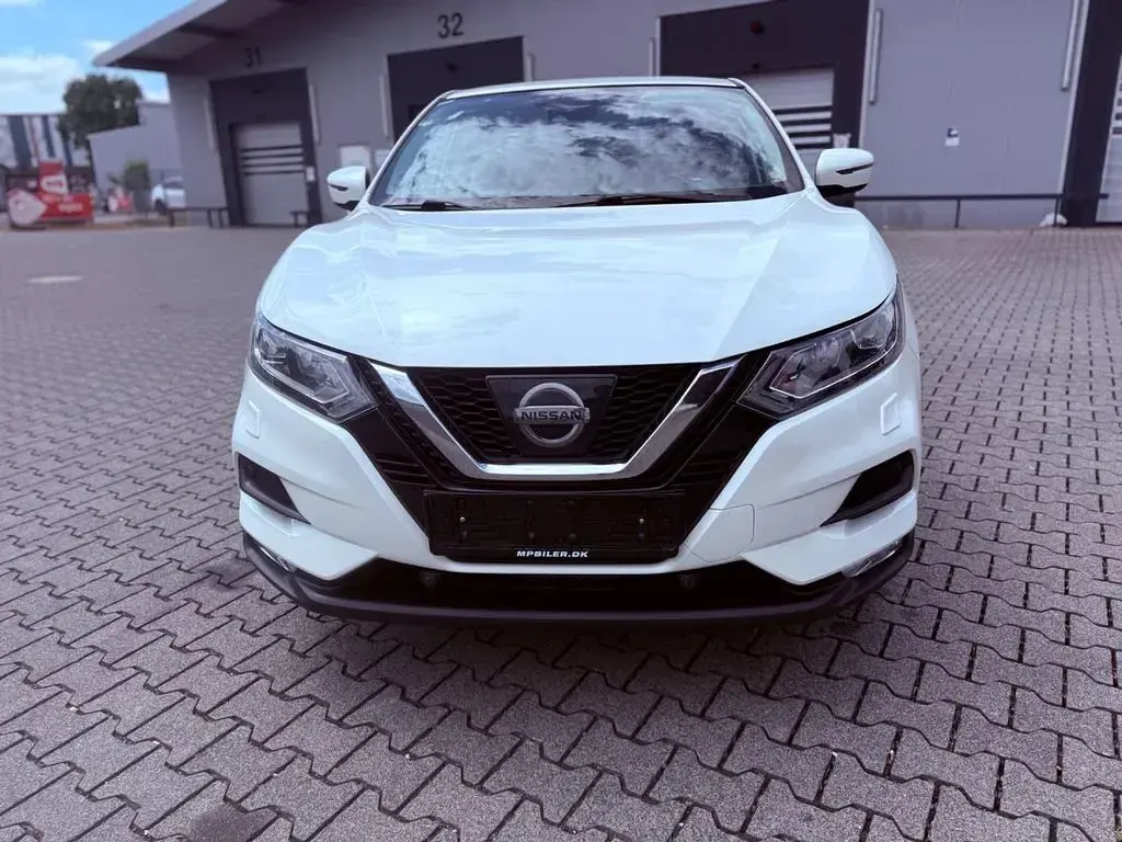 Gebraucht Nissan Qashqai Tekna+ 131 PS (96 kW) 2018 Weiß SUV
