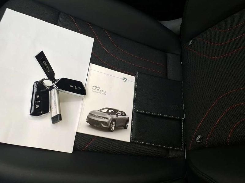 Gebraucht VW ID.5 GTX 219 kW (299 PS) 2024 Scale silver metallic SUV