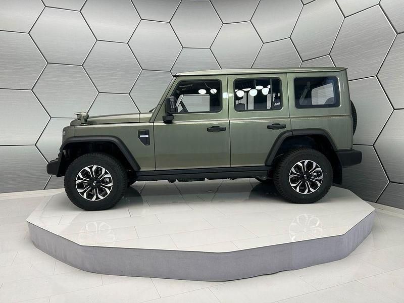 Neu BAW 212 166 PS (122 kW) 2025 Weiß SUV