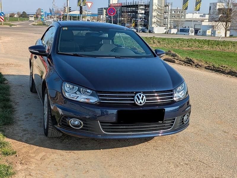 Gebraucht VW Eos 160 PS (117 kW) 2012 Blau Cabrio