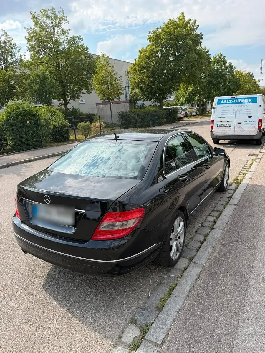 Gebraucht Mercedes C200 184 PS (135 kW) 2009 Schwarz Limousine