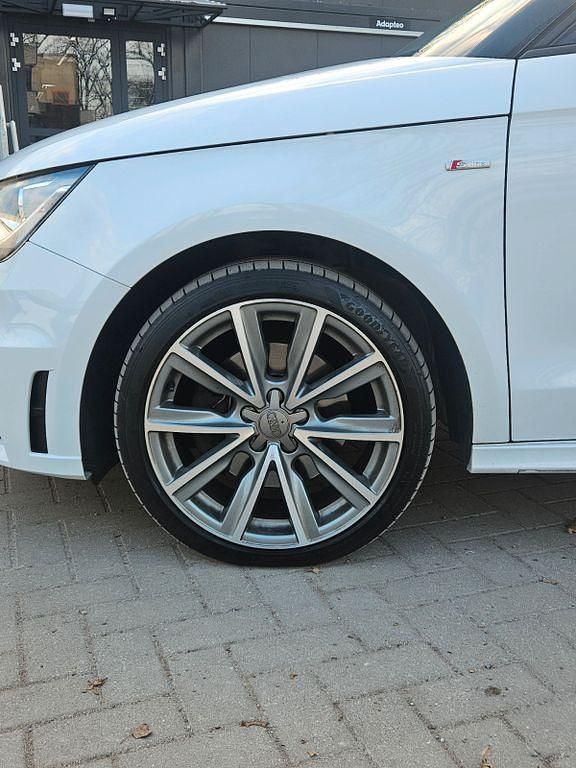 Gebraucht Audi A1 Sportback S-Line 122 PS (89 kW) 2014 Weiß Kleinwagen