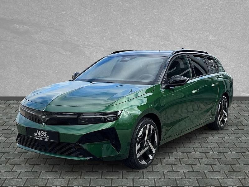Neu Opel Astra Ultimate 114 kW (156 PS) 2026 Klover grün