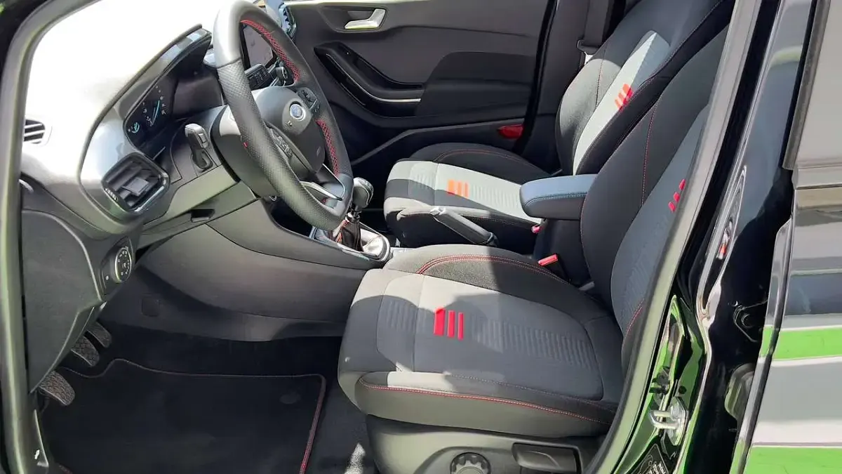 Gebraucht Ford Fiesta ST-Line 101 PS (74 kW) 2023 Obsidianschwarz Kleinwagen