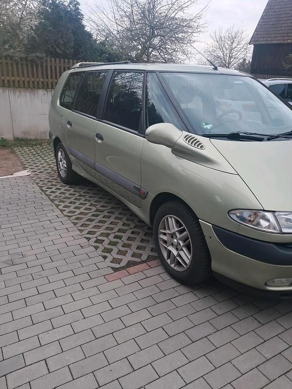 Second-hand Renault Espace 140 CP (102 kW) 2000 Verde Monovolum