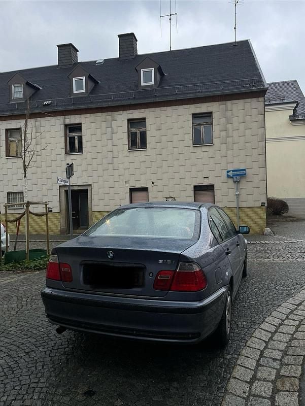 Gebraucht BMW 318 120 PS (88 kW) 2004 Grau Limousine