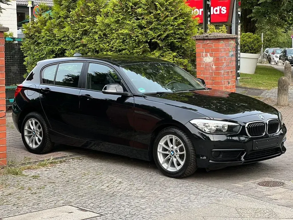 Gebraucht BMW 116 109 PS (80 kW) 2015 Schwarz Kleinwagen