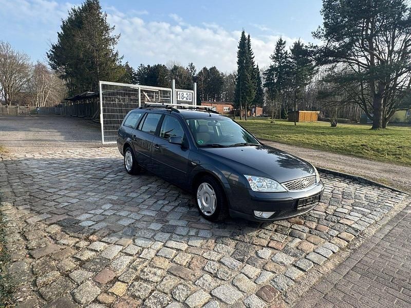 Gebraucht Ford Mondeo 115 PS (84 kW) 2006 Grau Kombi