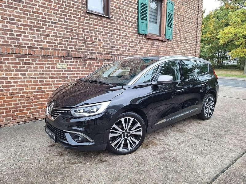 Black gne + grey kng Gebraucht 2018 Renault Scénic IV Initiale Paris Van / Kleinbus | 16.900 € (Fairer Preis) - Bild 1/4