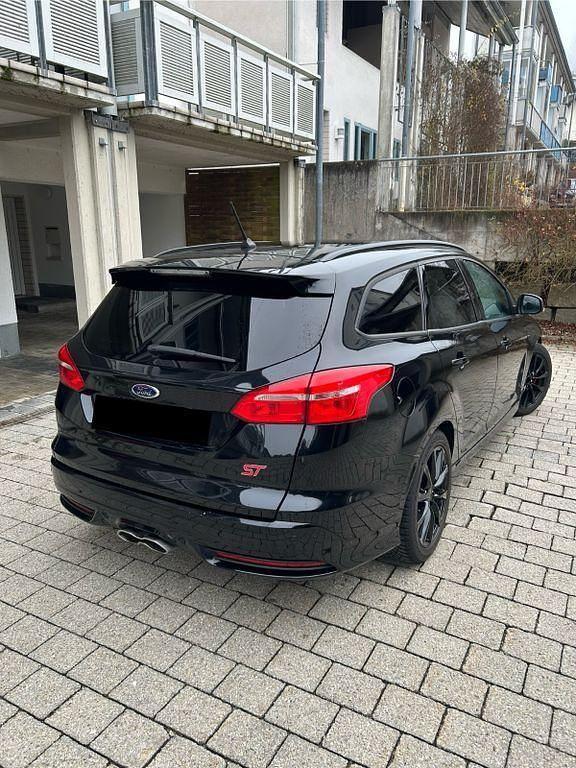 Gebraucht Ford Focus ST 185 PS (136 kW) 2018 Schwarz Kombi