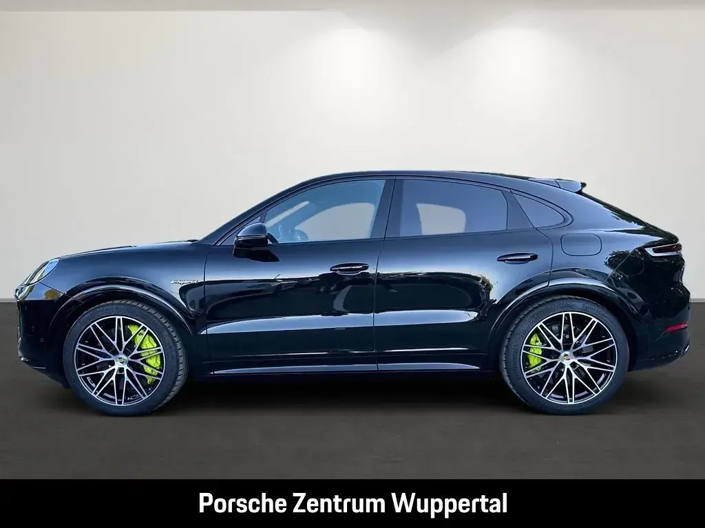 Gebraucht Porsche Cayenne Turbo E-Hybrid Coupe 740 PS (544 kW) 2024 Schwarz SUV