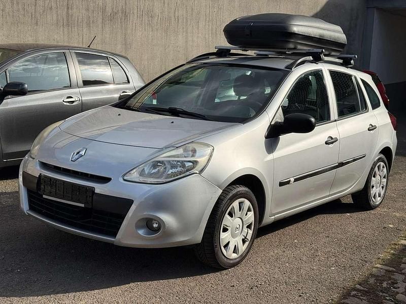 Gebraucht Renault Clio GrandTour Expression 68 PS (50 kW) 2010 Grau Kombi