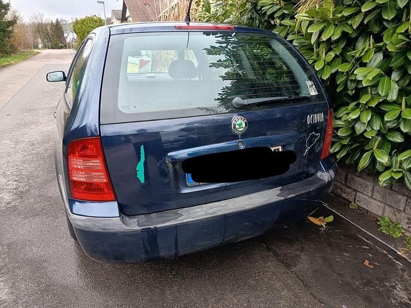 Gebraucht Skoda Octavia Ambiente 110 PS (80 kW) 2000 Blau Kombi