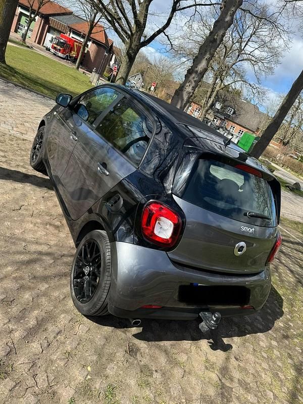 Gebraucht Smart ForFour 90 PS (66 kW) 2019 Grau Kleinwagen