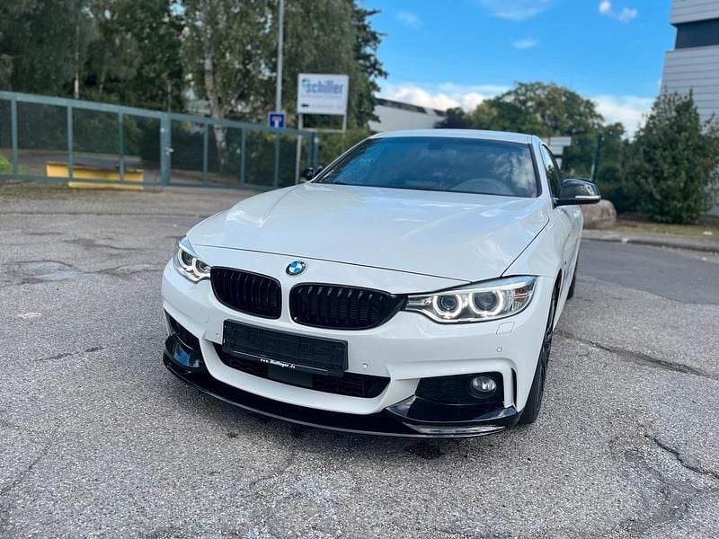 Weiß Gebraucht 2015 BMW 420 Gran Coupé M Sport Coupé | 20.800 € (Fairer Preis) - Bild 1/4