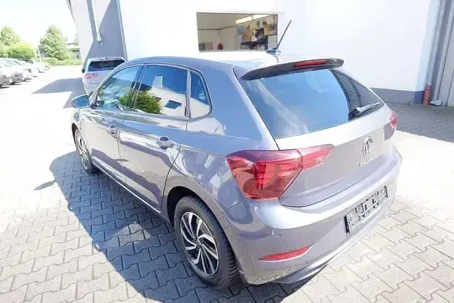 Gebraucht VW Polo Life 95 PS (69 kW) 2025 Grau Kleinwagen
