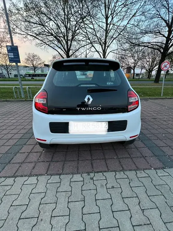 Używany Renault Twingo Dynamique 71 KM (52 kW) 2015 Biały Hatchback
