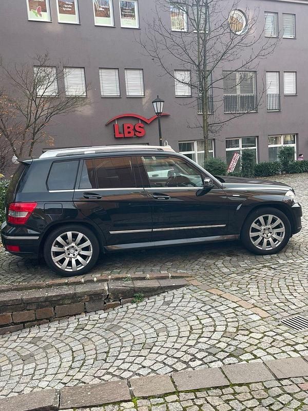 Gebraucht 2010 Mercedes GLK220 SUV | 8.450 € (Fairer Preis) - Bild 1/4